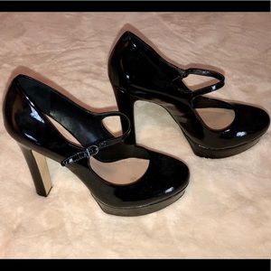 Vince Camuto Black Patent Mary Janes 9.5